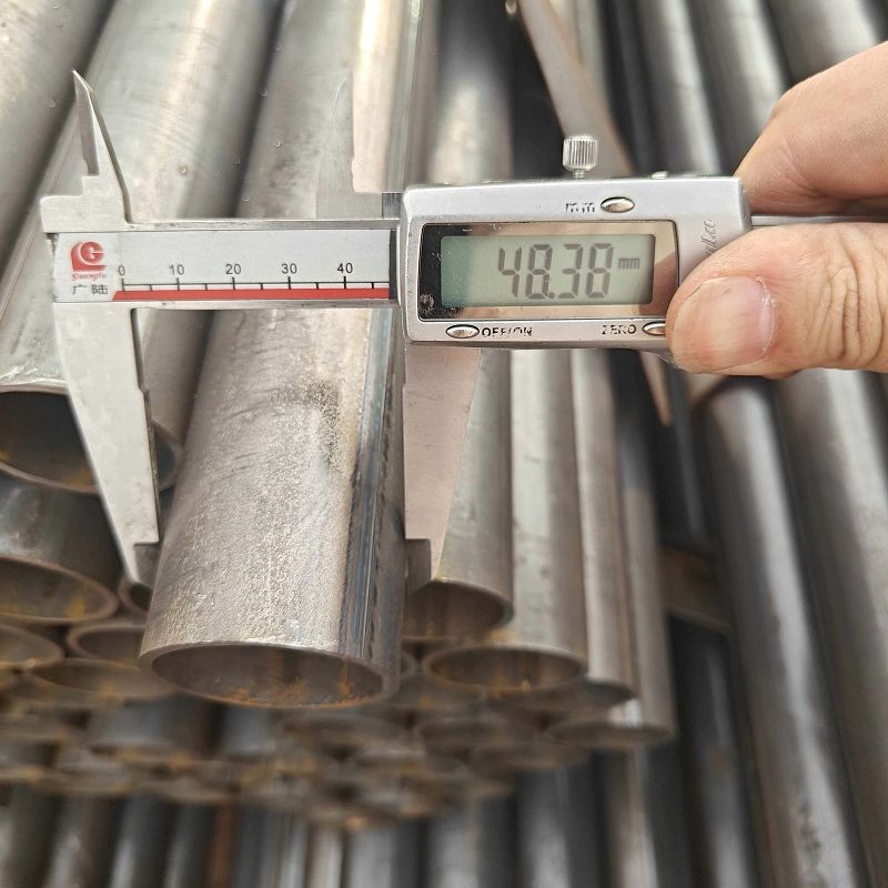 black steel scaffold tube (5)(001)